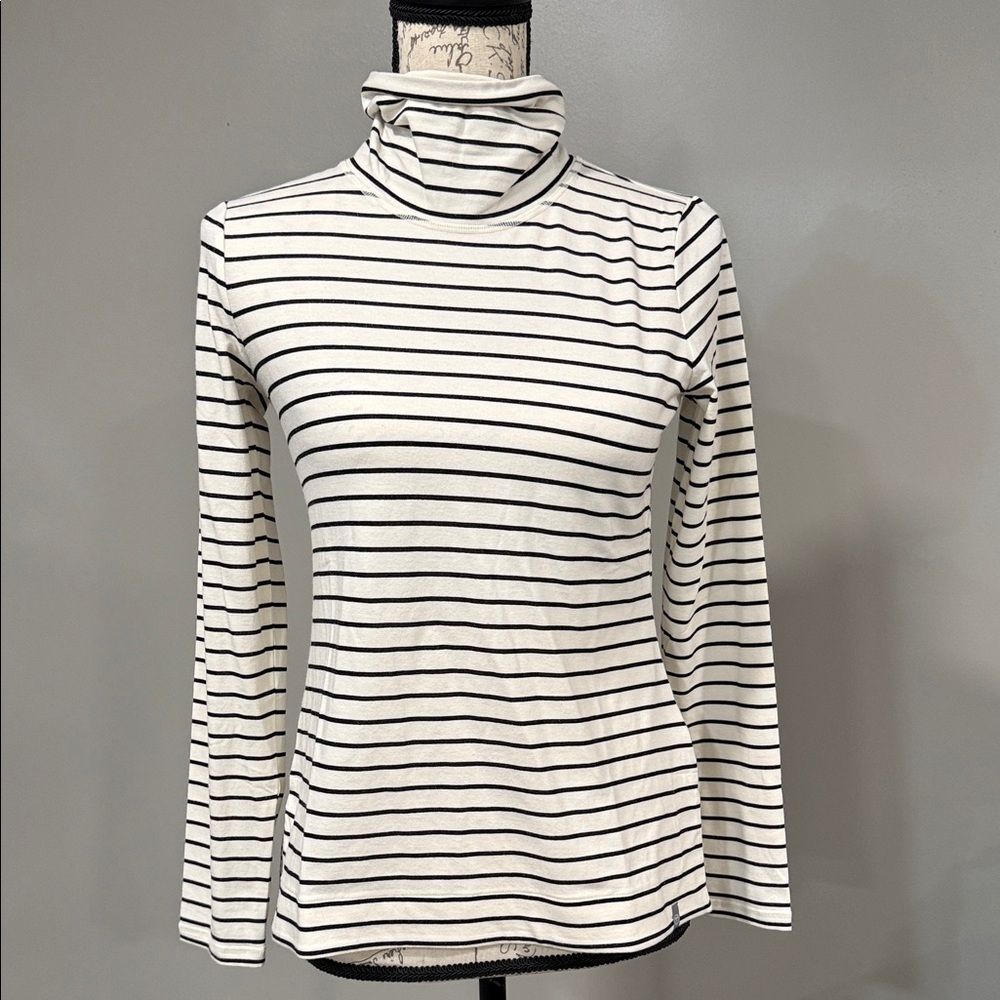 T by Talbots Sprakle Stripped Turtleneck Women's Size P